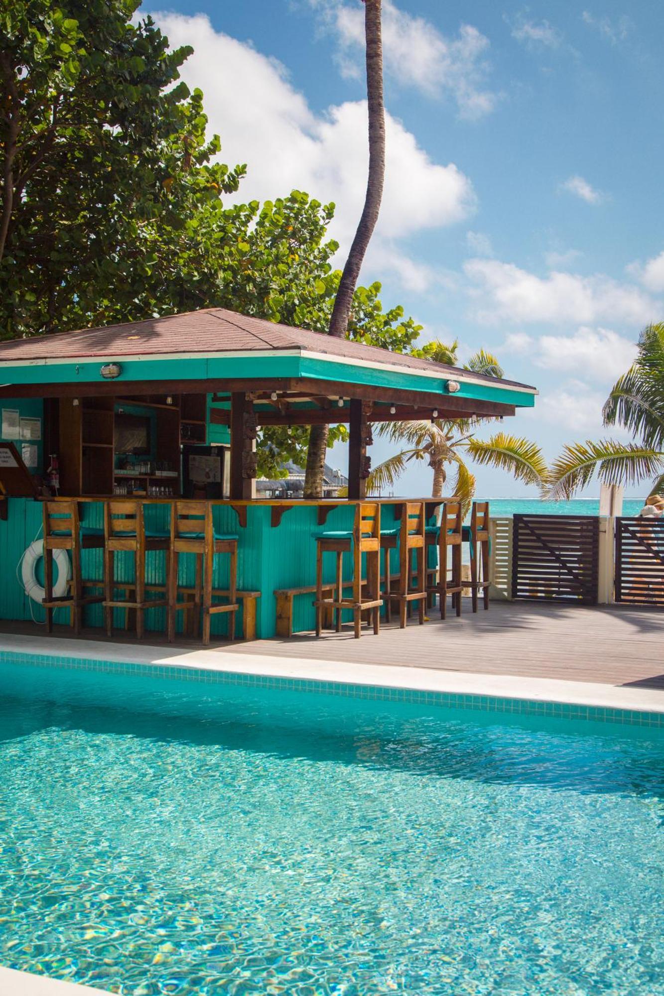 Ocean Tide Beach Resort San Pedro  Exterior photo